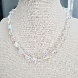 VINTAGE Laguna faceted crystal necklace